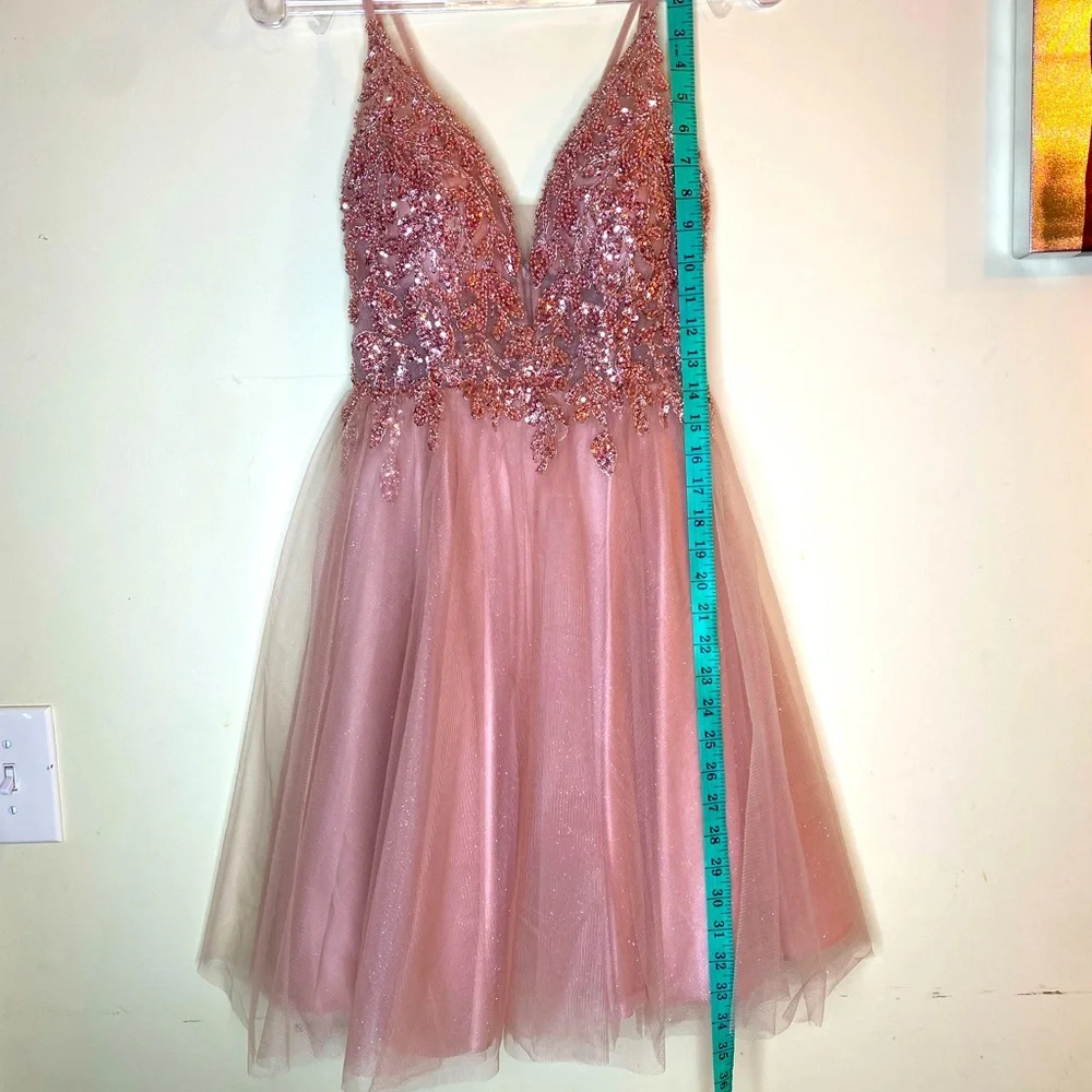 Prom dress worn once in good condition - Picture 3 of 5
